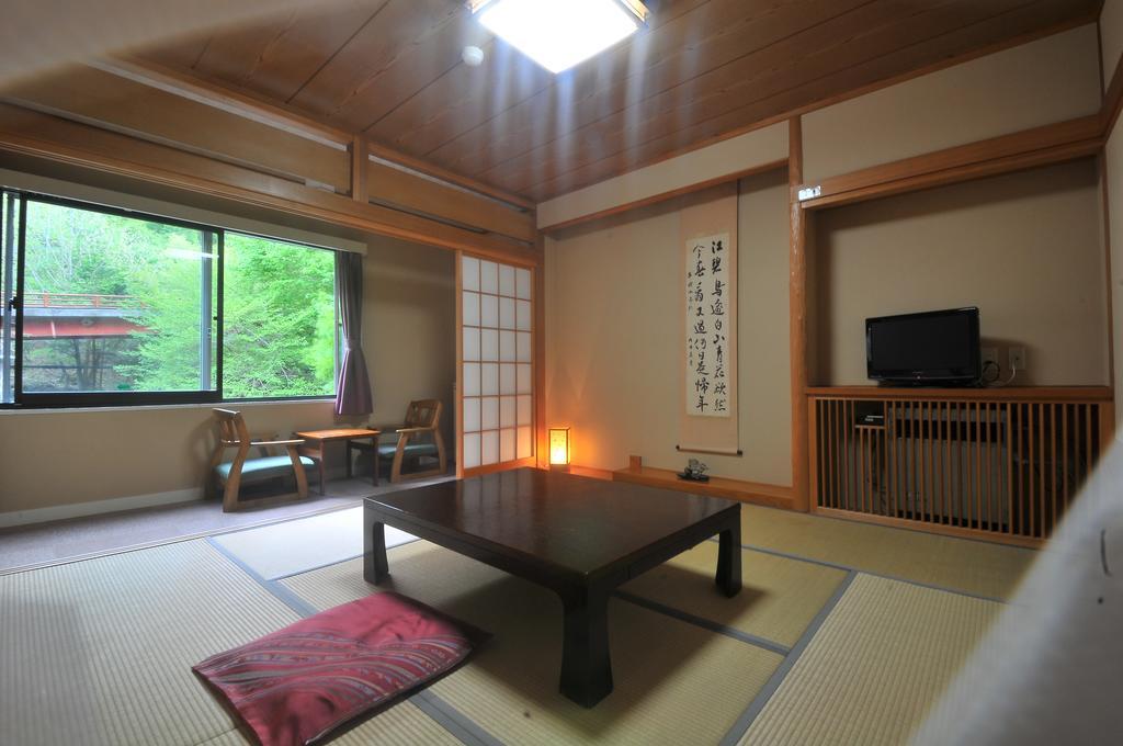 ホテルUnkeiso 上田市 エクステリア 写真